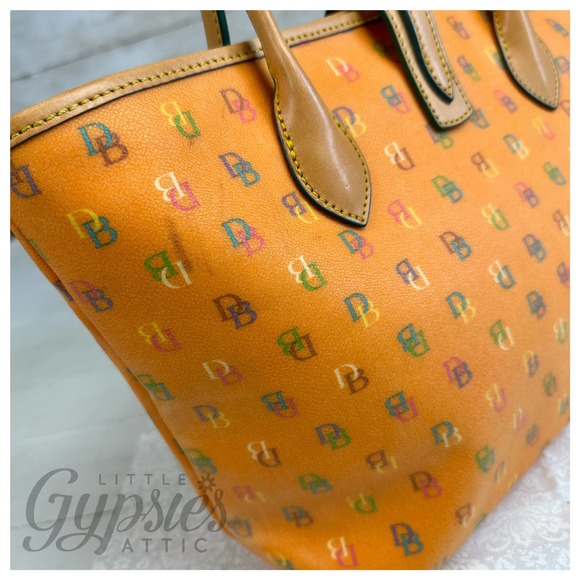 *SOLD* Vintage Dooney & Bourke Tangerine Tote - Picture 13 of 16